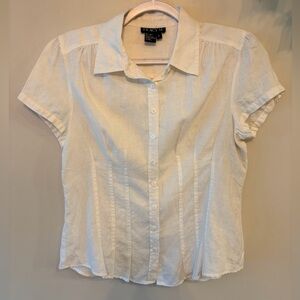 TRACY M. Linen Short-Sleeve Button-Up Blouse